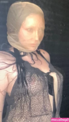Noah Cyrus [ noah-cyrus ] - Wet love