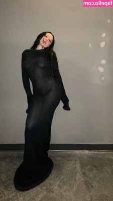Noah Cyrus [ noah-cyrus ] - 看著鏡子裡女上的自己 好色