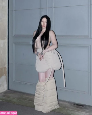 Noah Cyrus [ noah-cyrus ] - He fucks my pussy and cums but somehow keeps going and then cums on