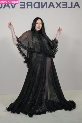 Noah Cyrus [ noah-cyrus ] - EXPOSED  1ST TIME RAW ON CAMERA   ashhadventures came in to get