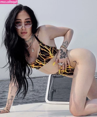Noah Cyrus [ noah-cyrus ] - Ready for take-off baby?? 🙈🚀