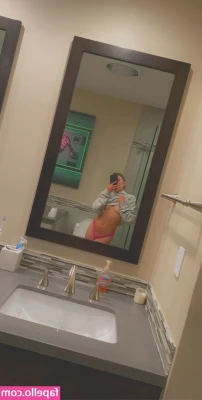Noah Cyrus [ noah-cyrus ] - Stretching this boy hole  Wanna see the 9 min video