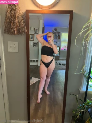 rawpecans - Oh my  Doing a custom do I do brunette well  Or shall I stay blonde 