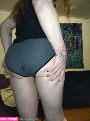 wreckmyshit - In this video I masturbate very well with my dildo, my pussy ends up