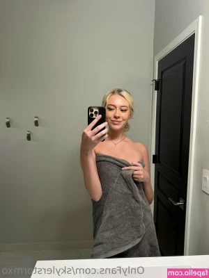 SkylerStormxo - NEW Stepbrother film I sent out a couple days ago (;  Watch how I