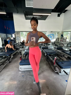 onlybombshell - Look back at it