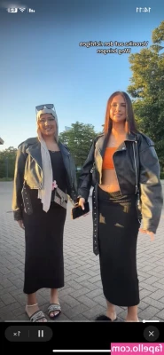 Zeynohijabi - I got this bra in a D and my boobs still barely fit 😭😭😭