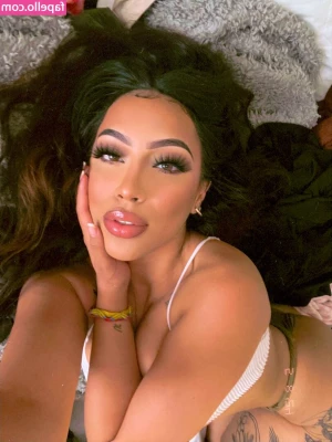 diquearrieta - Need some cock  Rim  fuck and breed me