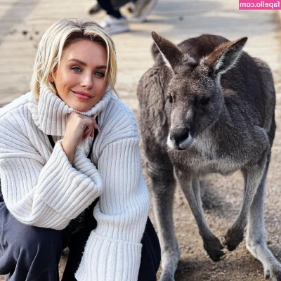 Nicky Whelan [ nicky-whelan ] - So tired today 😅 but going to edit new video for you tomorrow 😘