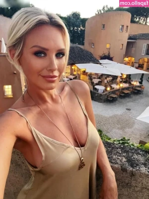 Nicky Whelan [ nicky-whelan ] - Look what we made it do
