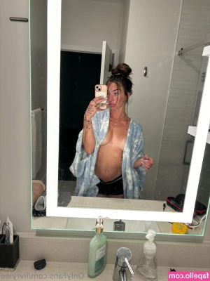 livrylee - How s the view