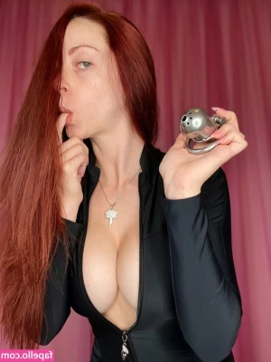 goddessnikkikit - Do you want me there with you wearing a t-shirt and my panties