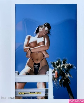 Danae Mari [ danae-mari ] - y’all wanna see my milk coming in🤭