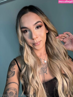bruninhatgirl [ bruninhatgirl-1 ] - Cuddlefuck me. 🤤
