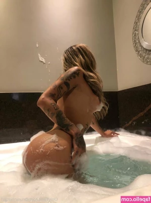 bruninhatgirl [ bruninhatgirl-1 ] - *** PREVIEW Handjob Massage and Cumshot Countdown *** 😈 Here is
