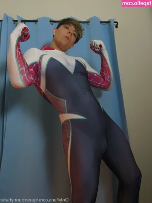 queerbunnybabe - Når tøjet er kommet af  og man har lagt sig i seng  Kunne da godt