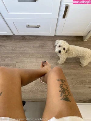 browngirl.foot.fantasy [ browngirl-foot-fantasy ] - Belly check