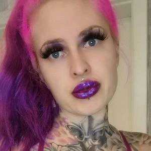 Curvyanni