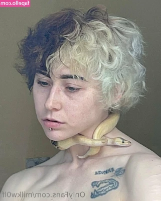 milkw0lf - Good morning  Would you cum fuck me in the shower