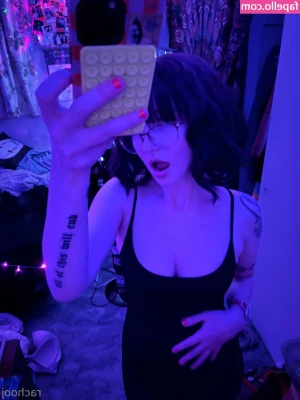lewdrachooj - Want me to tease you? 🤭🔥
