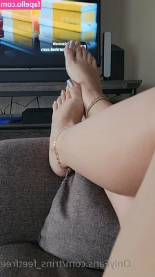 trins_feetfree [ trins-feetfree ] - ....so transparent... 😈😈😈