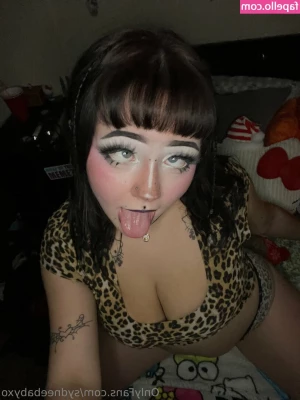 sydneebabyxo - Those who haven t talked to me before messages me I always respond