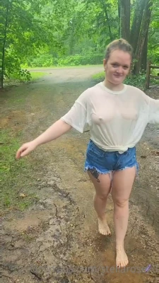 stellarosex0 - I love the line in the middle of my belly because of the abs