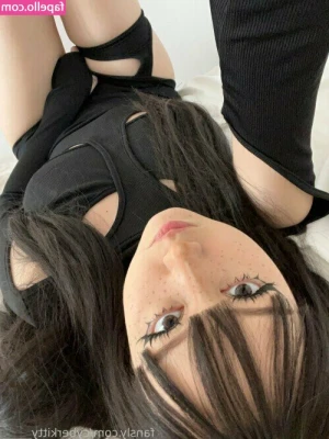 cyberkitty_____ [ cyberkitty ] - Sex with the bestie is always a good time @jayseabrook