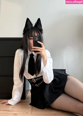 cyberkitty_____ [ cyberkitty ] - Are you sleeping?🤔😋😍