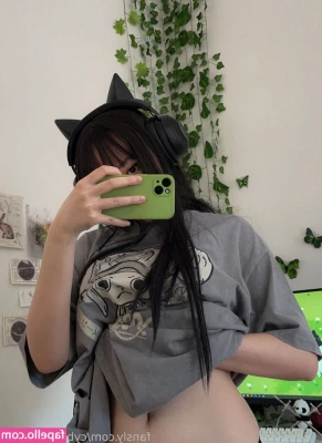 cyberkitty_____ [ cyberkitty ] - I NEED tips and take requests  Please ask me if you have questions 
