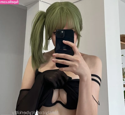 cyberkitty_____ [ cyberkitty ] - Wanna go hiking with me? 😏  It’s International Women’s Day so