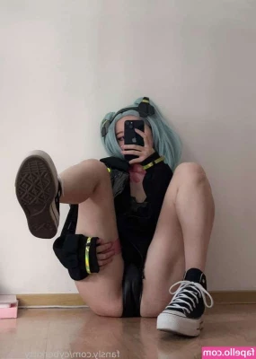 cyberkitty_____ [ cyberkitty ] - Huge deal in your DMs  Don t miss out