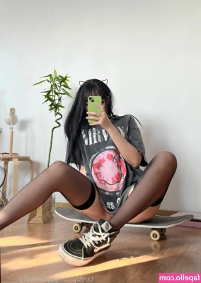 cyberkitty_____ [ cyberkitty ] - Luca says that I look good in that black lingerie  but it s still