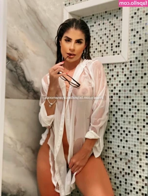 Dayana Morais [ dayana-morais ] - I m feeling cute atm  feel free to compliment me in the DMs