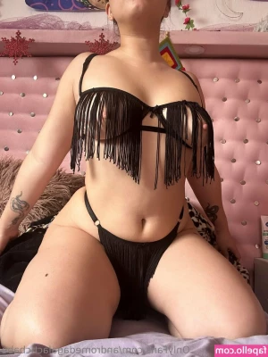 andromedagalacticbabe - nyatep and I having fun with our feet   Do you prefer scrunched toes