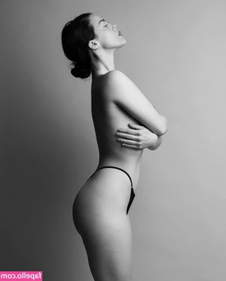 Nicole Vaunt [ nicole-vaunt ] - It's #lucymuseminutenews and #comingsoon103 part 1