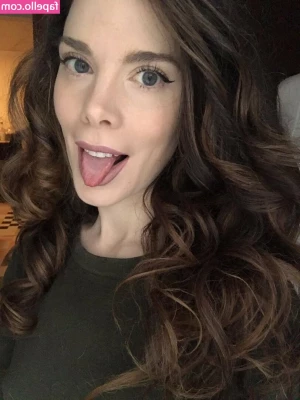 Nicole Vaunt [ nicole-vaunt ] - Who’s online? 😈