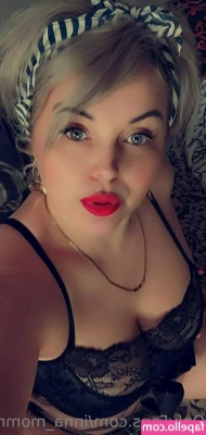 inna_mommyy [ inna-mommyy ] - About to do a workout class  Last one from this current VORTEX 