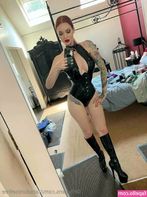 zaradurosefree [ zaradurosefree-1 ] - think you could make me cum by eating me out ??? no one ever has