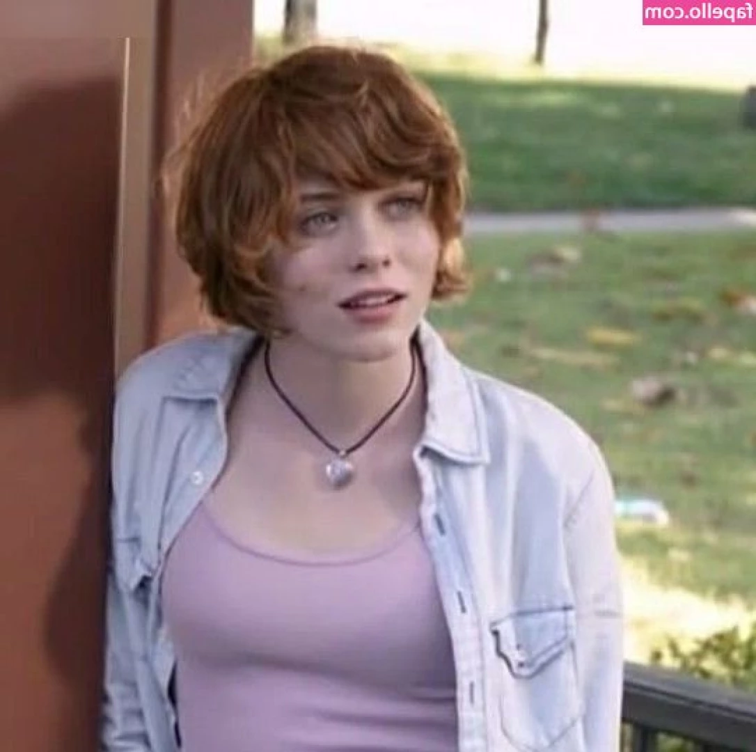 Sophia Lillis [ sophia-lillis ] - Slut