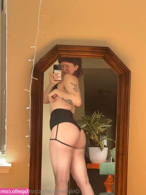 cosmoscultfree - Got some tan lines