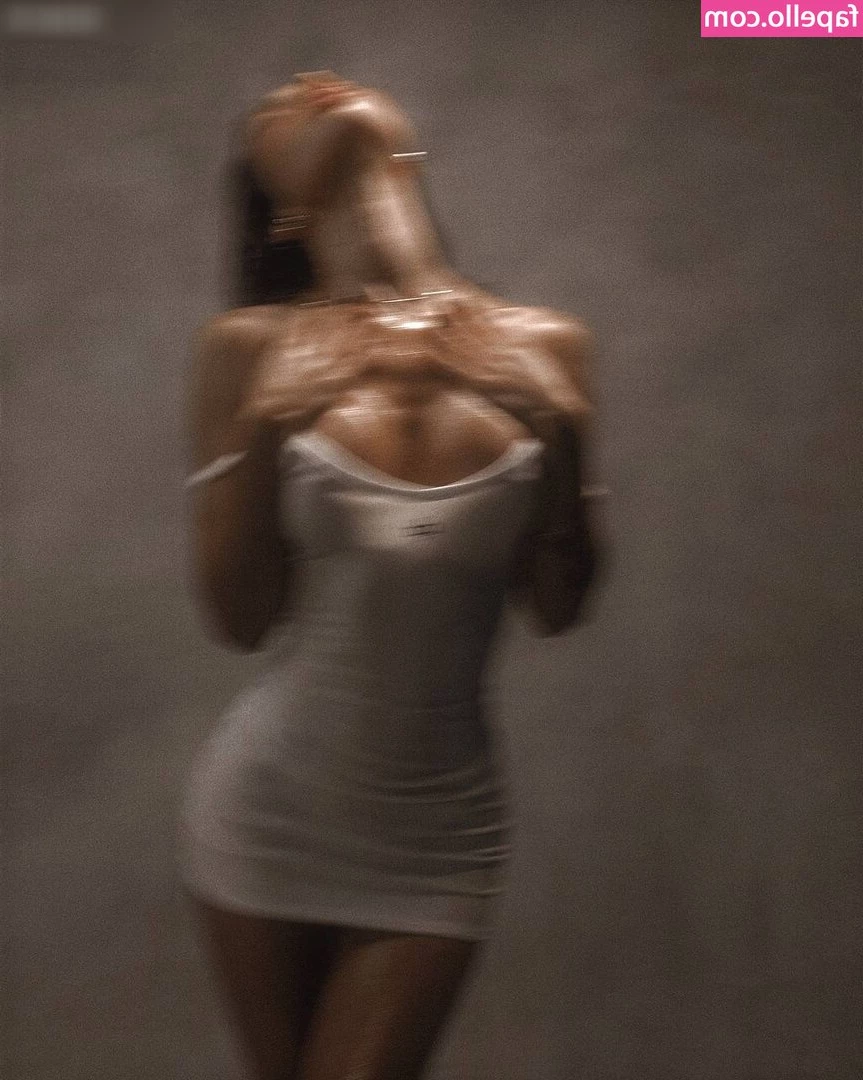 Linnaamour - Surprise! 😈