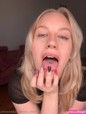 Nenna Nieminen [ nenna-nieminen ] - Just another naughty Friday night