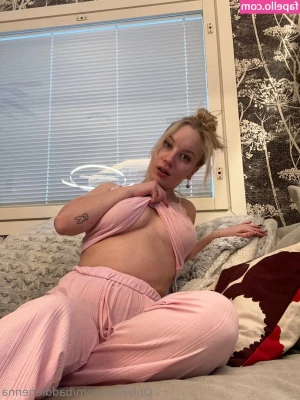 Nenna Nieminen [ nenna-nieminen ] - Whose ready for Friday s  Personal Squirt Record  video