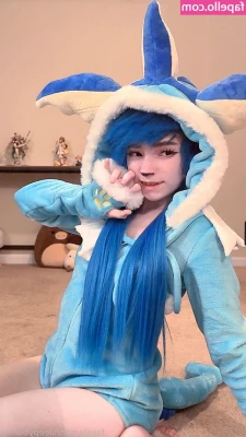 Sleepystrawbaby - You’re hiking and you see this what do you say? 😈