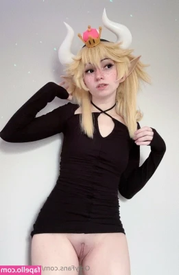 Sleepystrawbaby - Sending out a HUGE nude/strip tease/masturbation video to unlock in