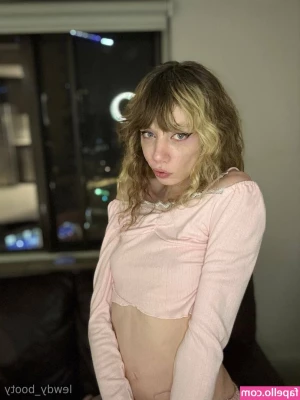 bellathrnexo - 💦💦💦  https://onlyfans.com/588082377/hollythauls