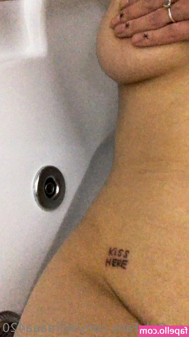 akiraaaa420 - Mmm that pink aerola