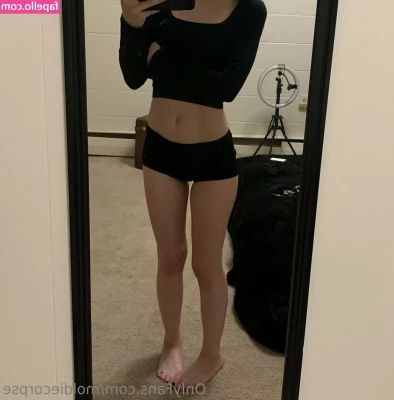 moldiecorpse - Going out with wet hair today... not enough time in the day!!! Have a