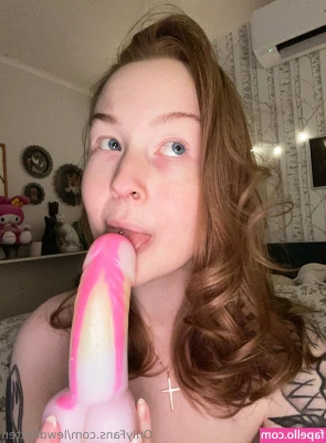 lewdkittten - Good morning  I m feeling good today